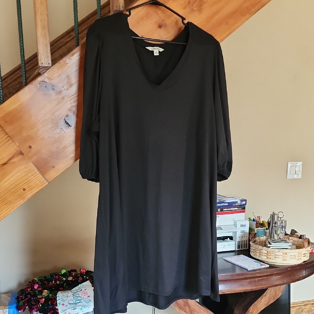 The Pioneer Woman Black Garment